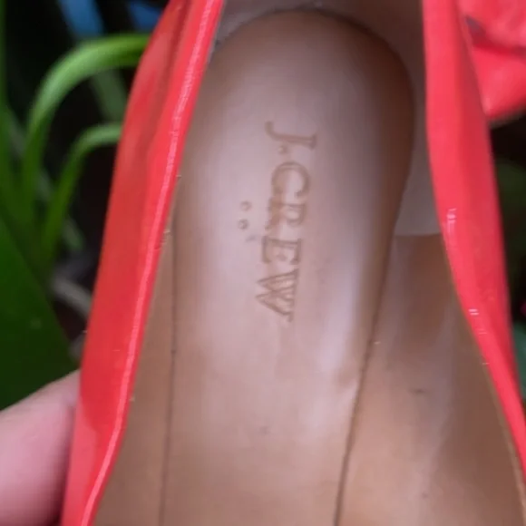 J crew factory Women's Vibrant coral yl  Bow Flats - Picture 2 of 5